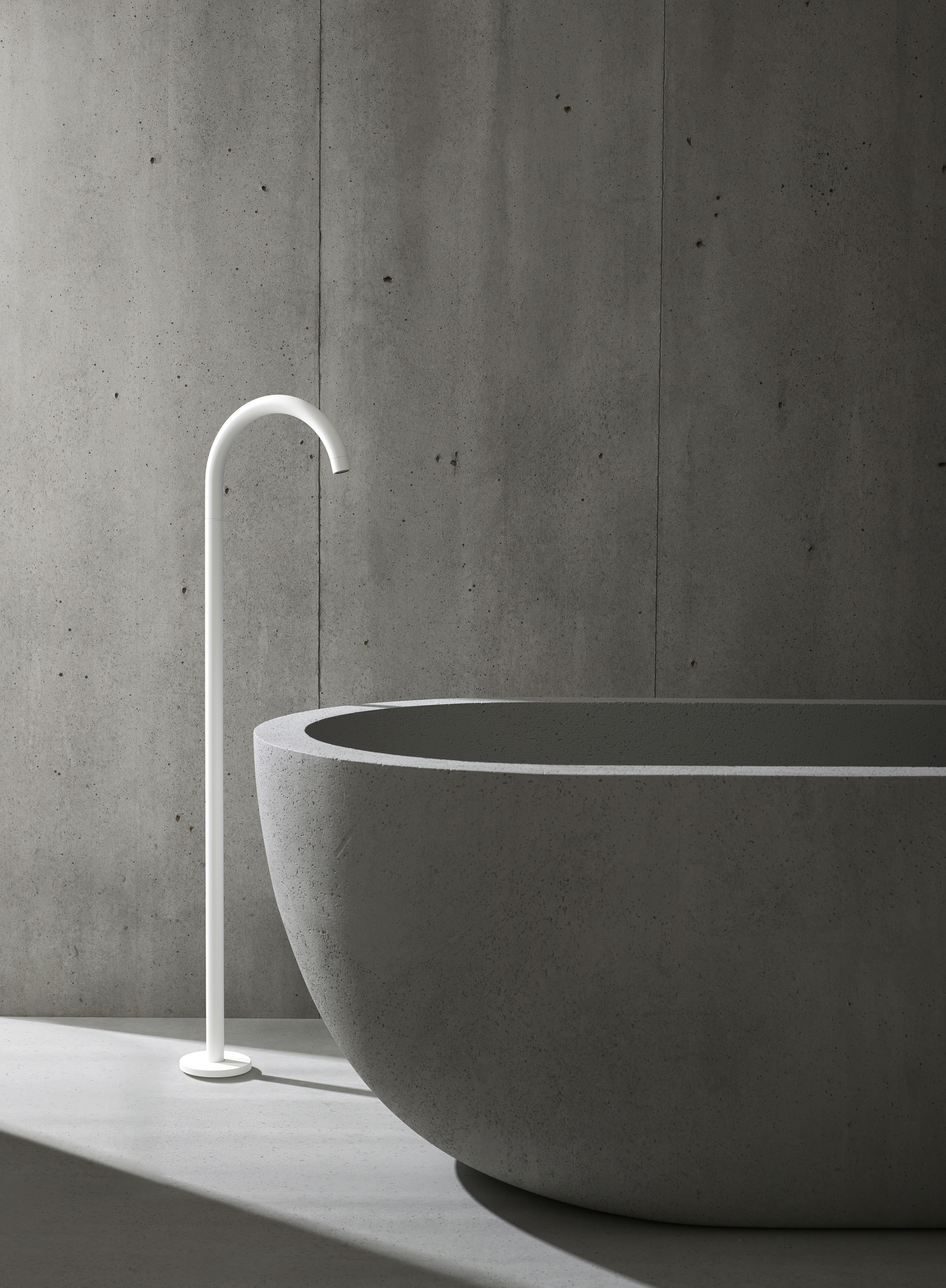 VOLA Digital Use 090FM Floor Mounted Bath Filler Mattwhite Colour28