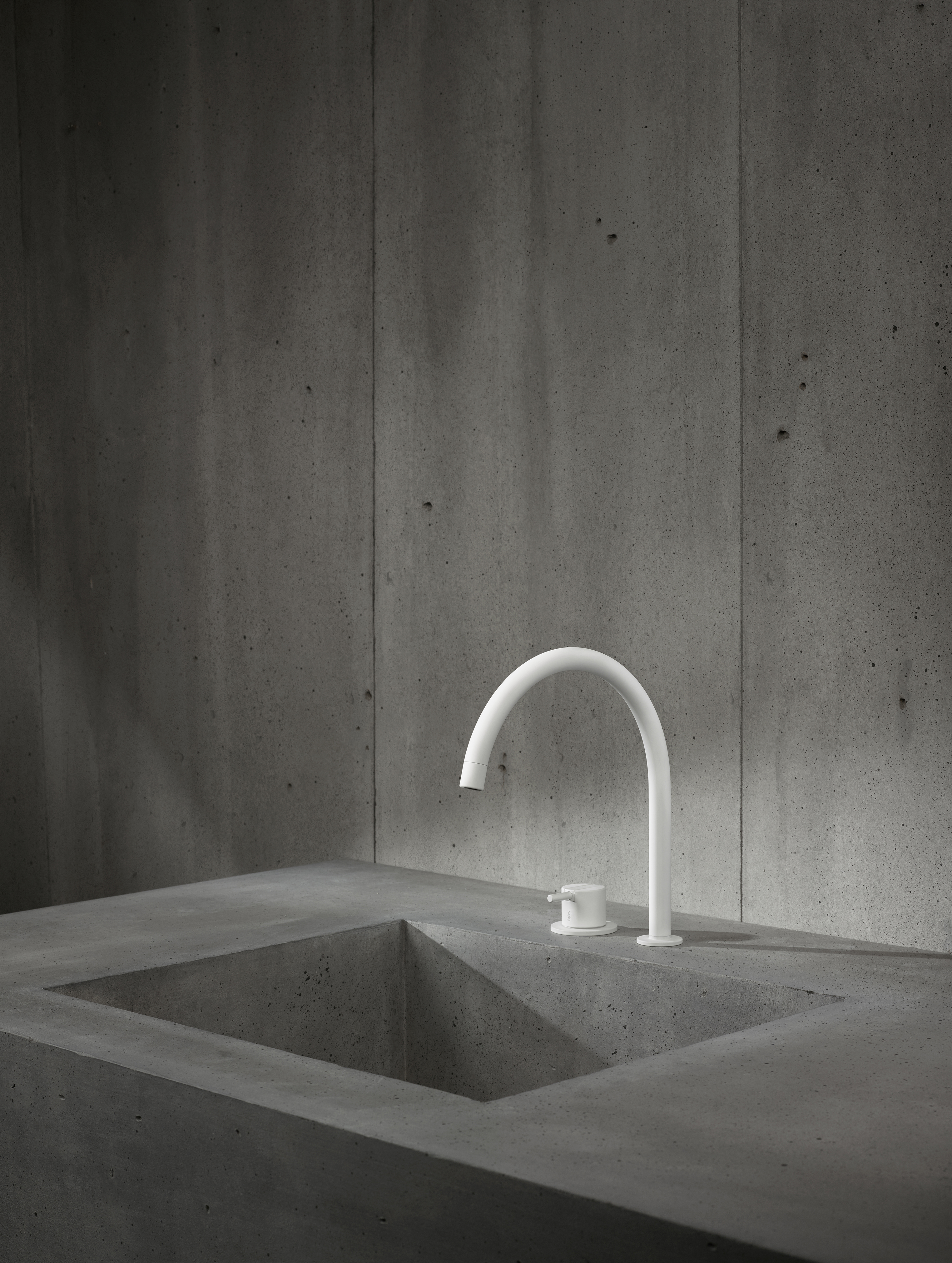 VOLA Digital Use 590H Basin Mixer Mattwhite Colour28
